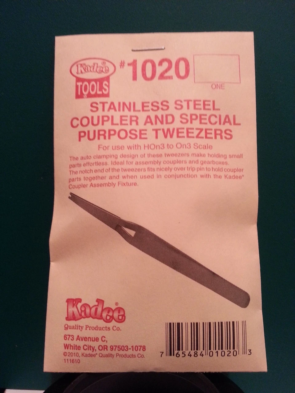 Kadee #1020 - Stainless Steel Coupler And Special Purpose Tweezers 1 Kadee #1020 - Stainless Steel Coupler And Special Purpose Tweezers
