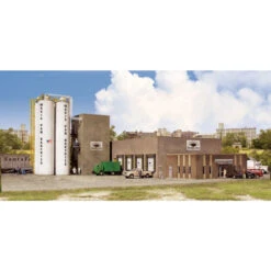 Walthers Cornerstone 933-2915 - Magic Pan Bakery Kit - HO Scale