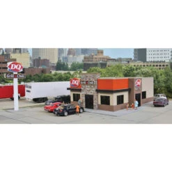 Walthers Cornerstone 933-3485 - DQ Grill & Chill(R) Kit - HO Scale