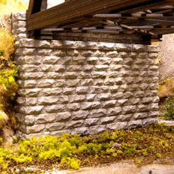 Chooch Enterprises #8450 - Double Cut Stone Bridge Abutment - HO Scale
