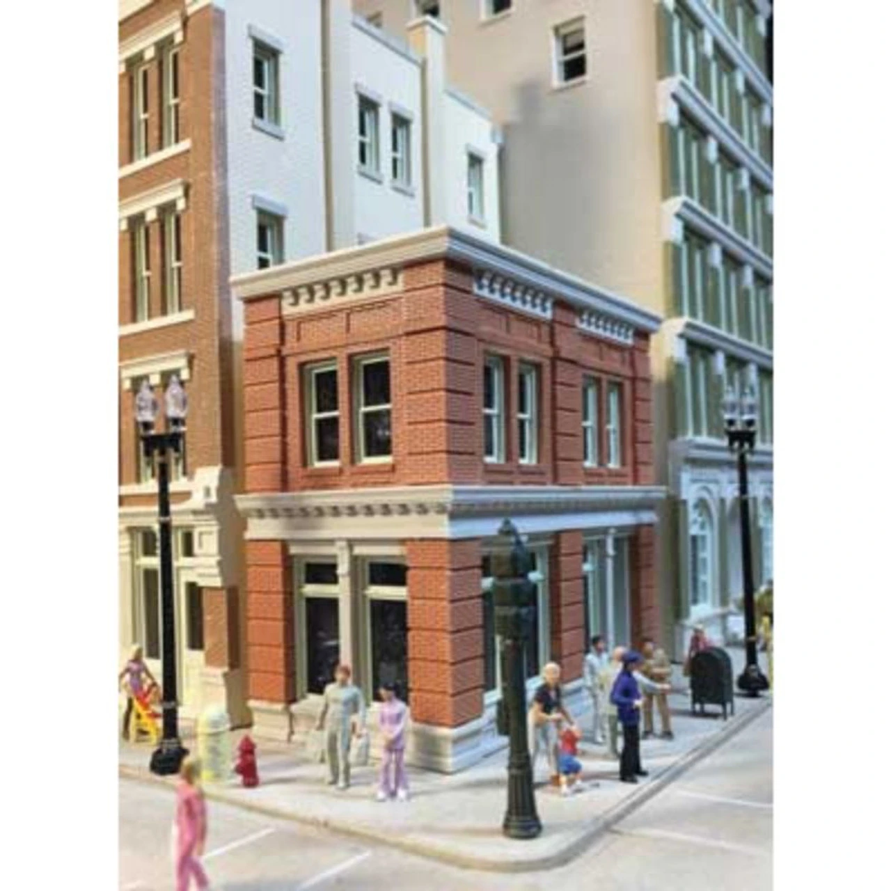 Lunde 35 - Cal's Cafe Structure Kit - HO Scale 1 Lunde 35 - Cal's Cafe Structure Kit - HO Scale