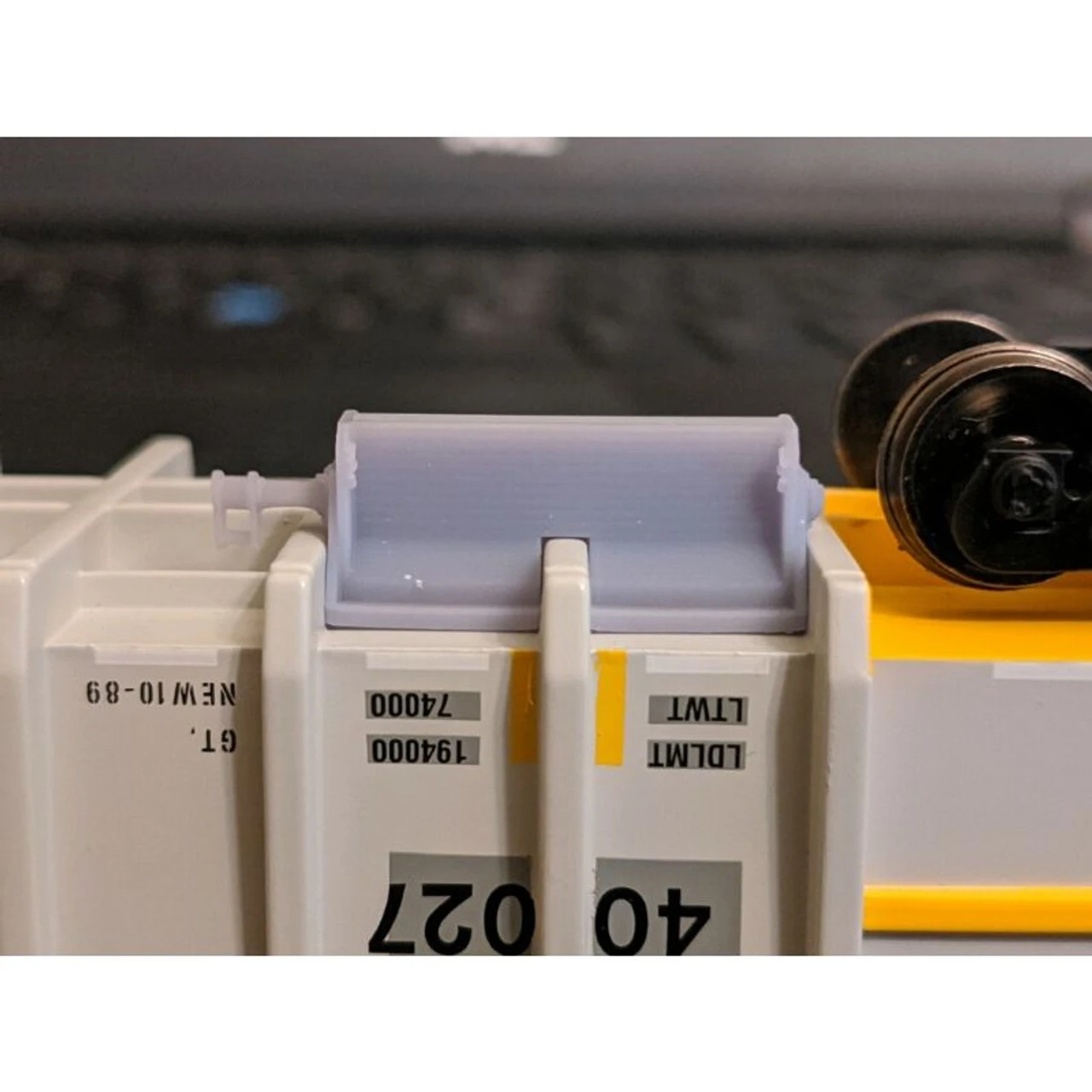 MACRail 822 - Ballast Car Doors - 4 Pack (Herzog Long - No Cut) - HO Scale Kit 1 MACRail 822 - Ballast Car Doors - 4 Pack (Herzog Long - No Cut) - HO Scale Kit