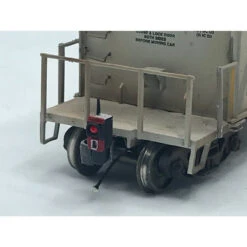 MACRail 923S - Early End Of Train Device "Red Bandit" Scale Coupler 3 Pack - HO Scale