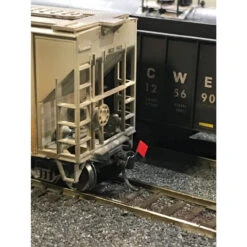 MACRail 951 - EOT Flag - 2 Pack - Red - HO Scale