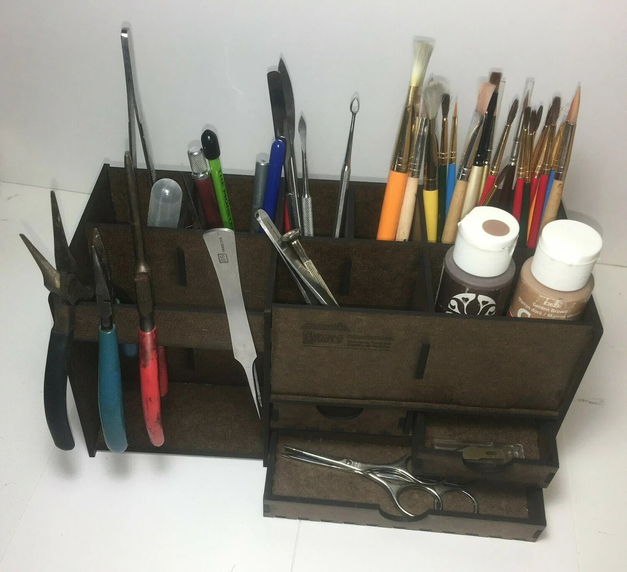 Motrak Models 85021 - Modeler's Workbench Organizer - Multi Scale Kit 1 Motrak Models 85021 - Modeler's Workbench Organizer - Multi Scale Kit