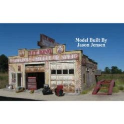Showcase Miniatures 2016 - Route 66 Series Lee King Radiator And Muffler - HO Scale Kit