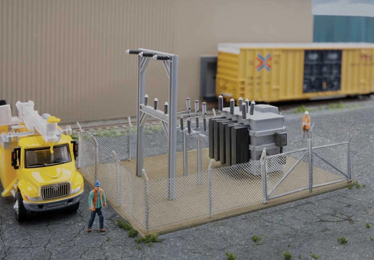 Walthers Cornerstone 933-4175 - Small Substation - HO Scale Kit 1 Walthers Cornerstone 933-4175 - Small Substation - HO Scale Kit